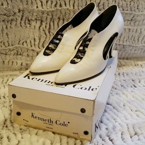 Kenneth Cole New York Lauren Button Heel